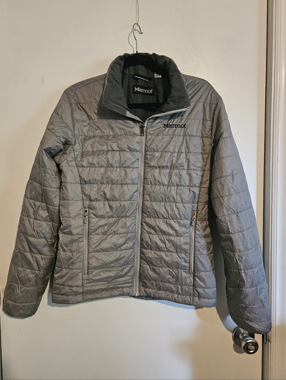 Marmot Men's Small G41120 Light Gray Quilted Insulated Jacket 2016